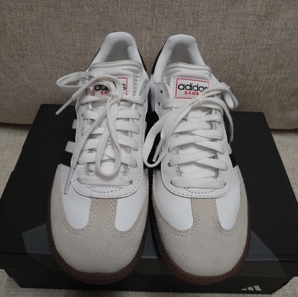 Adidas Samba Classic Shoes - Picture 10 of 15